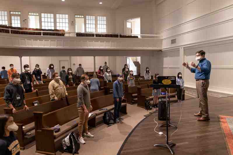 Mississippi College Singers rehearse for a November 15 concert titled The Festival of Lights: Thanksgiving Edition.