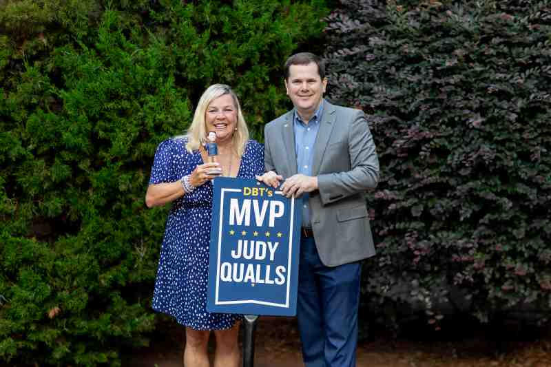 MC Law Director of Student Services Judy Qualls and President Blake Thompson