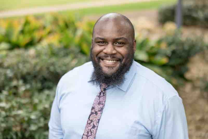 MC alumnus DeSean Dyson joins School of Education faculty.