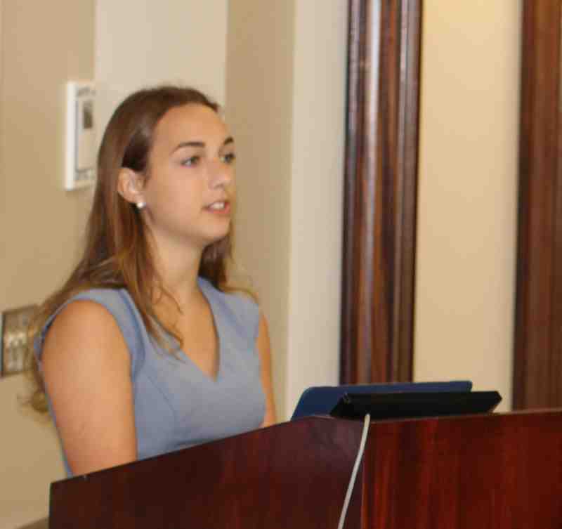 Rachel Smith, 2022-23 SGA president, addresses the Mississippi College National Alumni Board during its Convocation meeting.